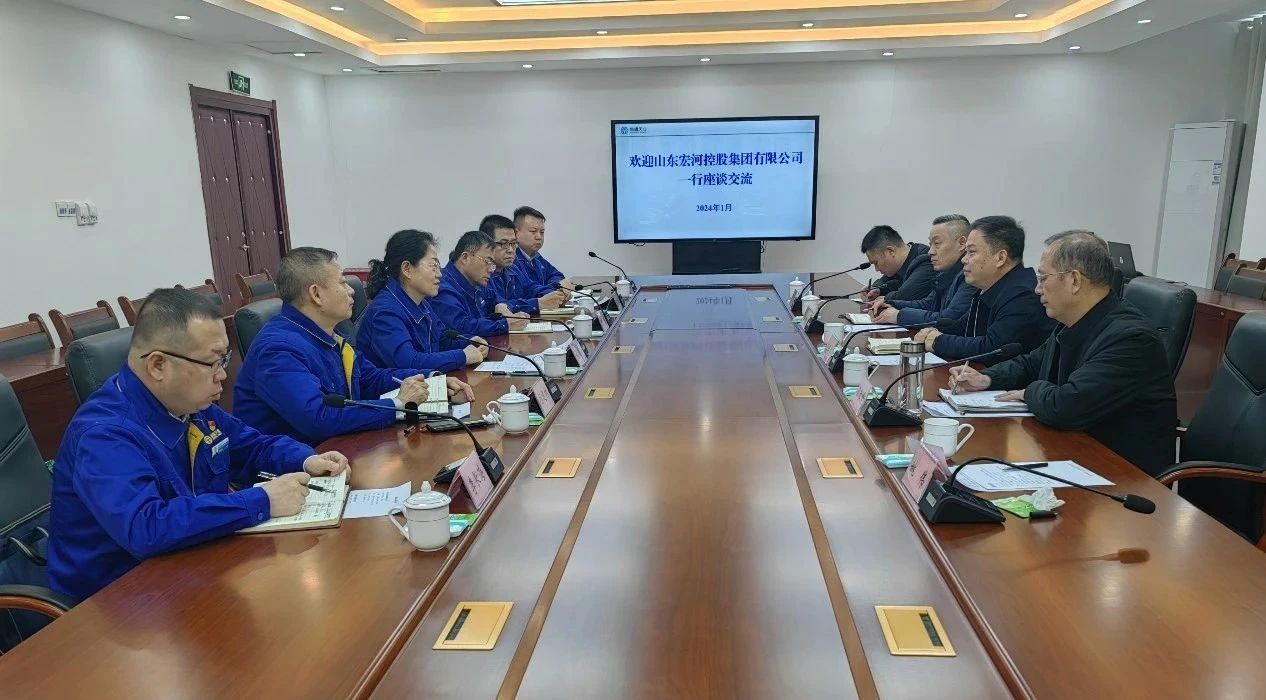 李曉東到新疆調(diào)研督導(dǎo)煤礦建設(shè)推進(jìn)工作，并慰問駐疆干部職工